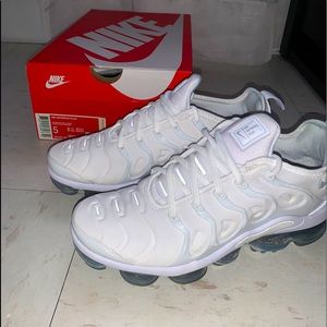 Size 5 Air VaporMax Plus